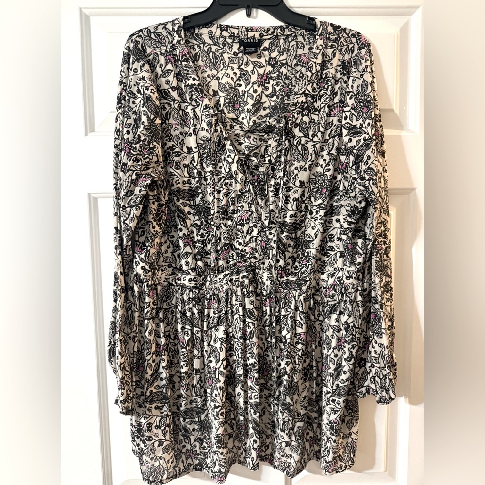 Torrid 1x Floral Top